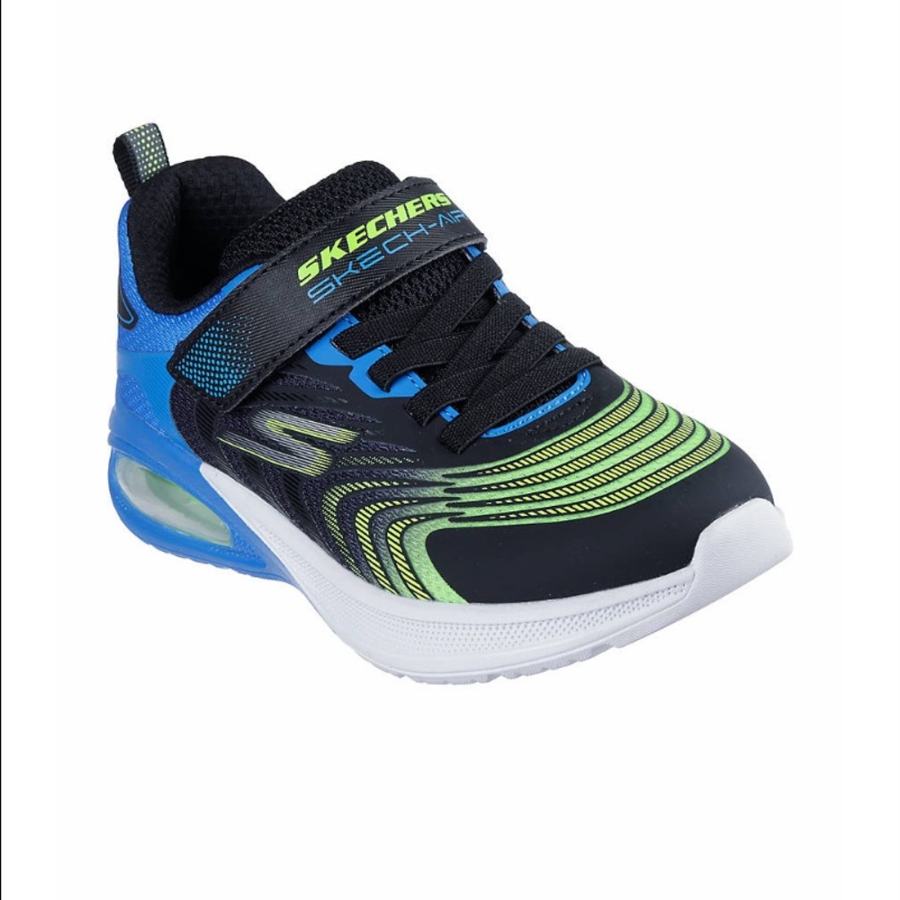 BNWT. 🎈Microscope Max Advance  size 13 boys